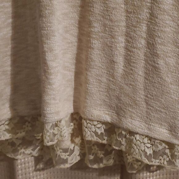 Chenault Oatmeal Lace trim tunic M New - Picture 4 of 6